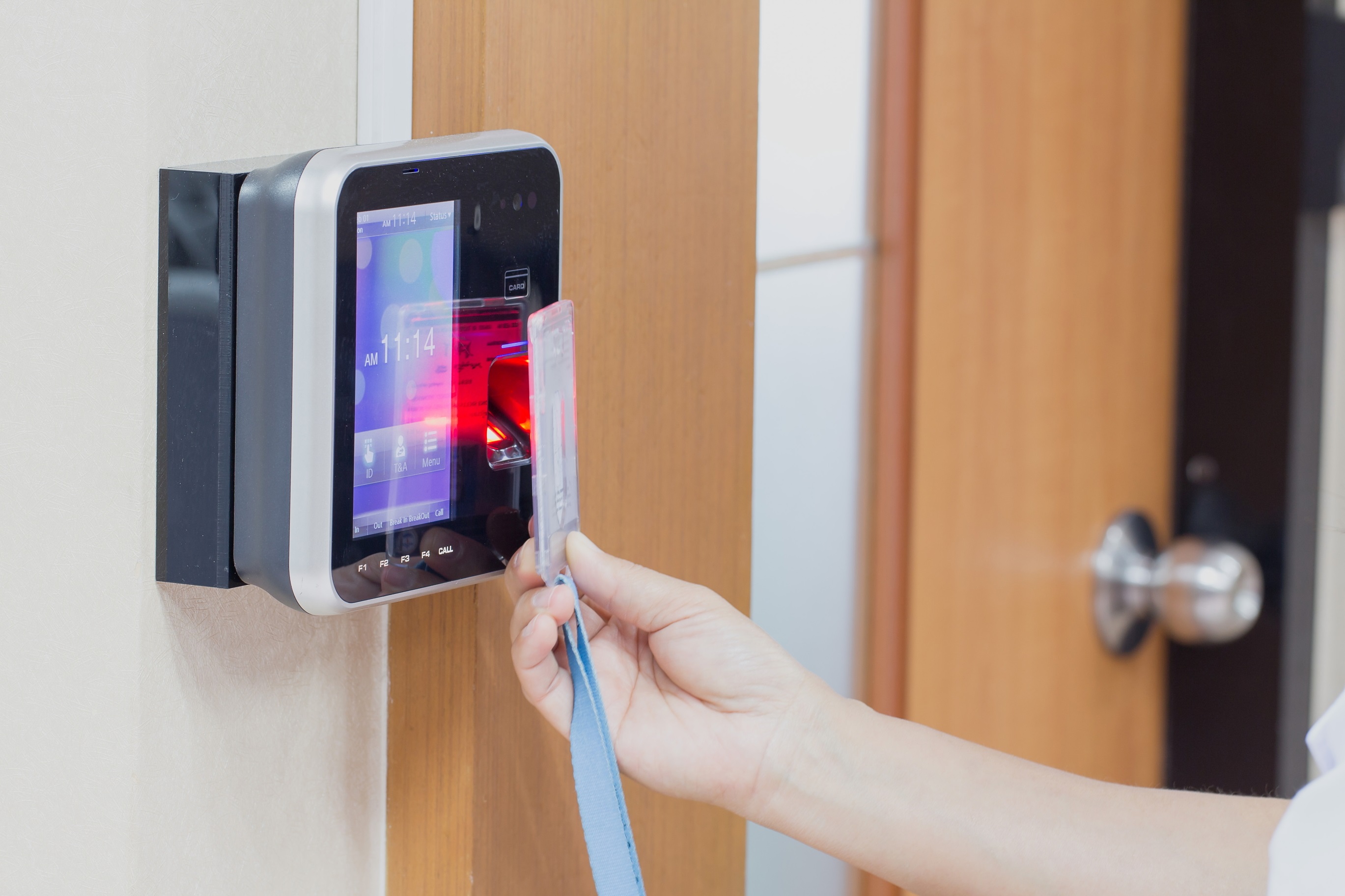 Control acces și detecție efracție