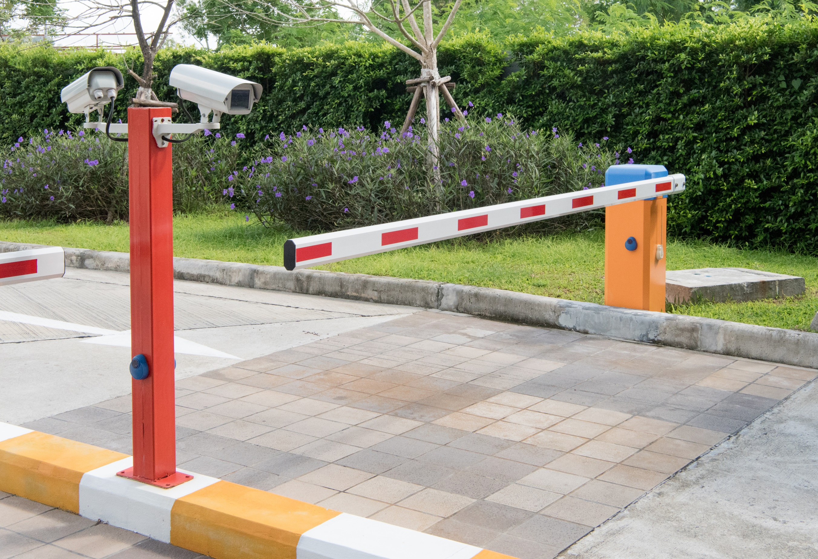 Bariere și porți automate
